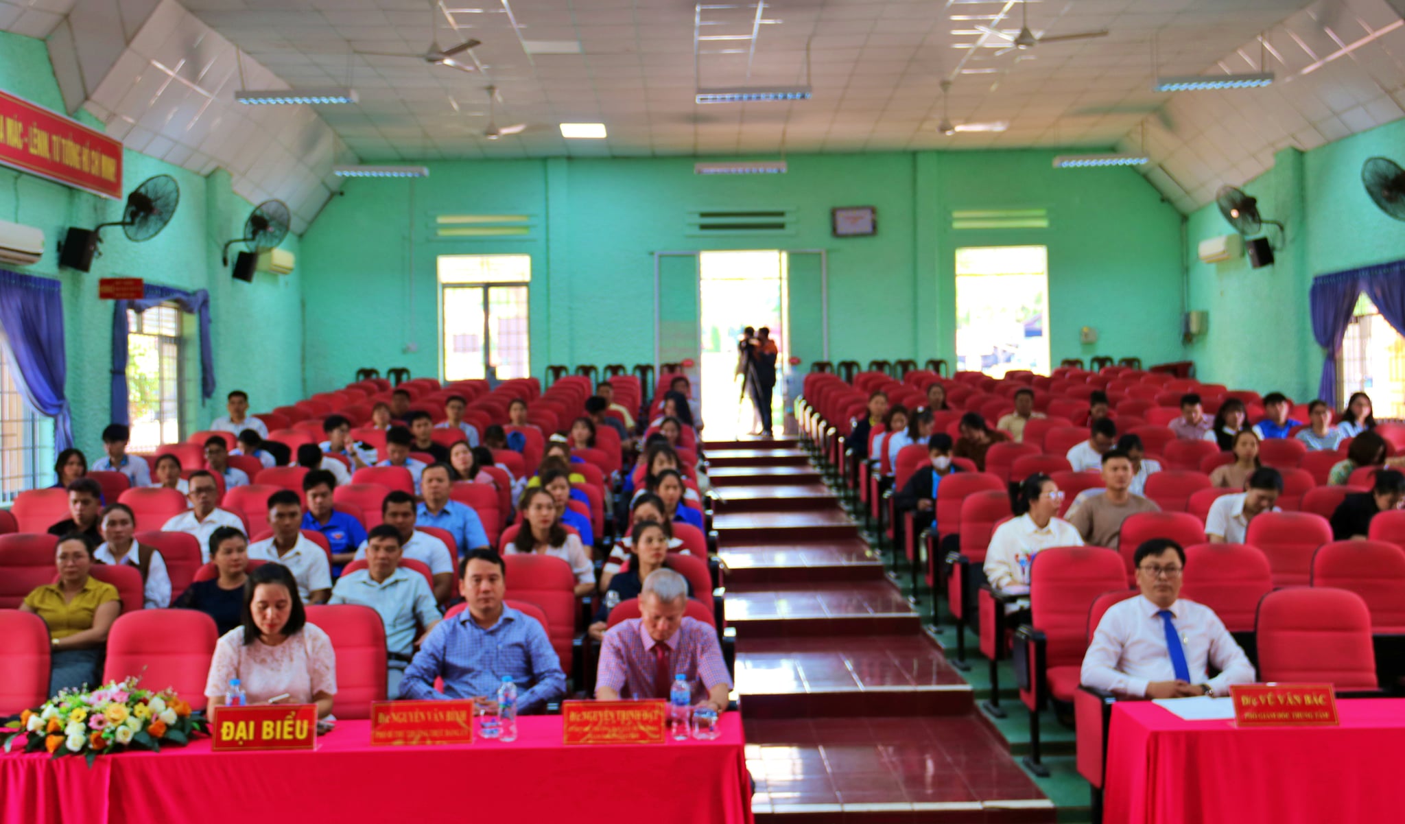 Phường Buôn Ma Thuột: 126 học viên tham gia lớp Bồi dưỡng nhận thức về Đảng khóa 4 năm 2026